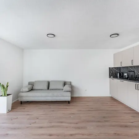 Check-in By Beone Rw-n Rottweil