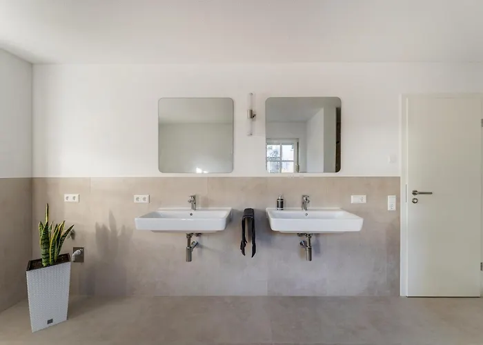 Check-in By Beone Rw-n * Ротвайль